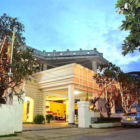 Rainbow Beach Hotel Негомбо Екстер'єр фото